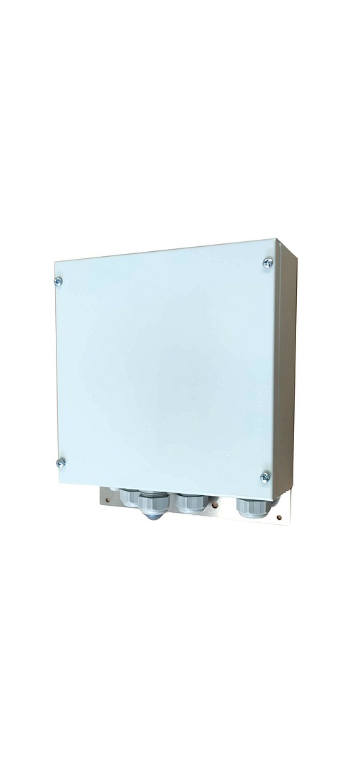 DC-mastokytkentäkotelo 1 IN 3 OUT